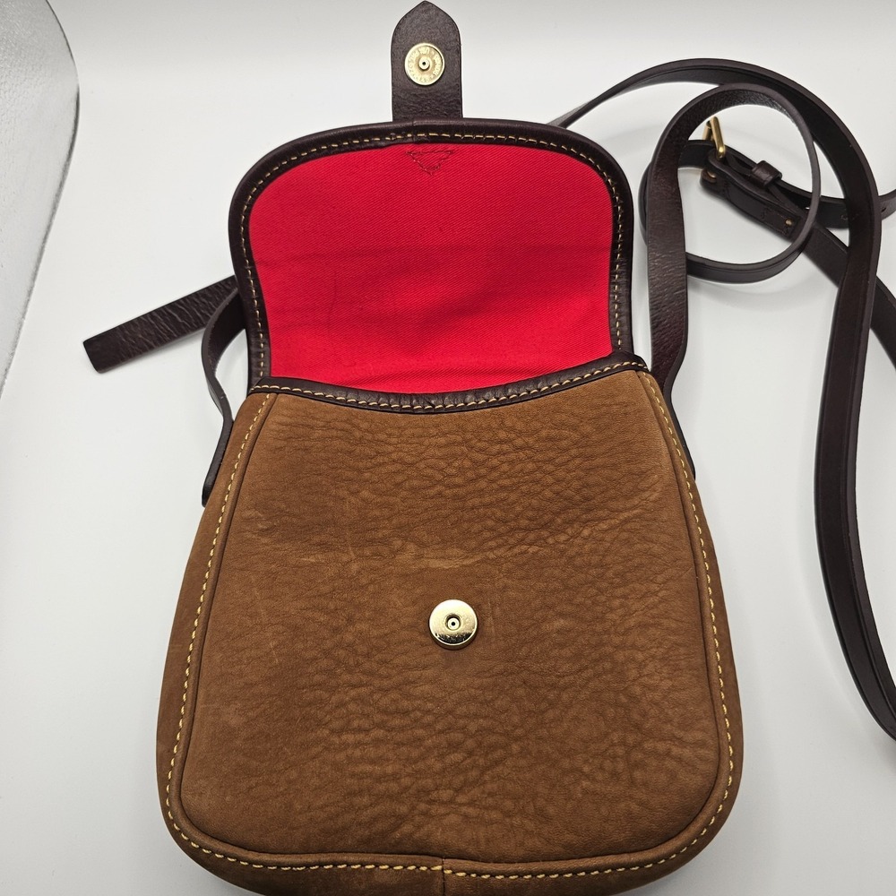 Dooney & Bourke Vintage Leather Crossbody Bag with adjustable strap brown - Picture 4 of 14